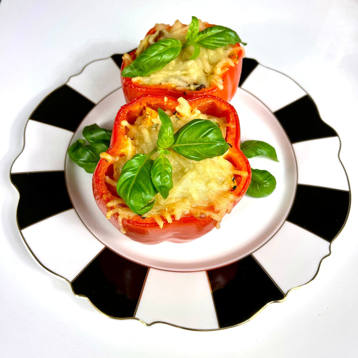 Gefüllte Paprika mit Pfifferlingen, Zucchini und veganem Chili-Kick