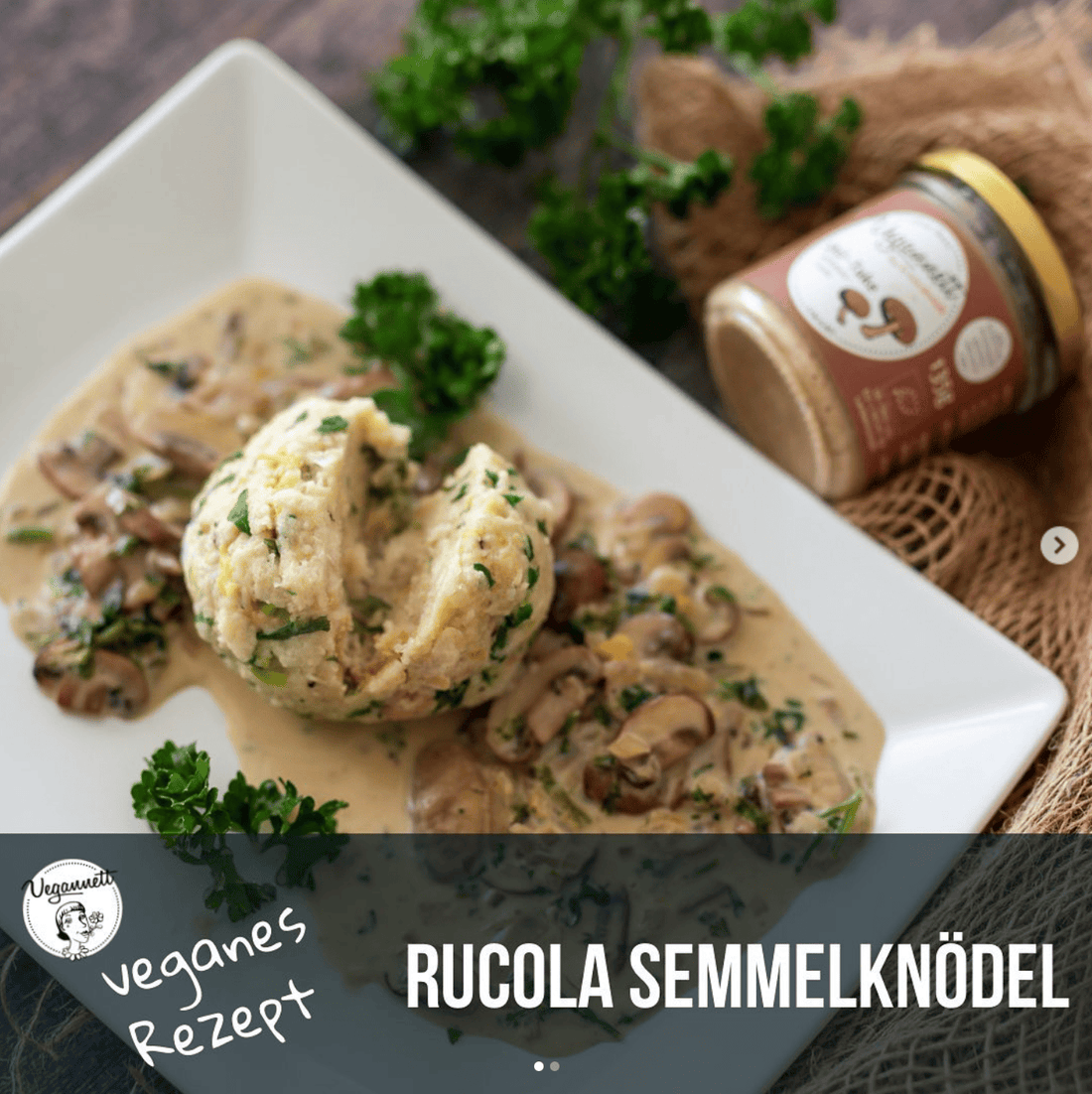 Rucola-Semmelknödel mit cremigen Shiitake-Rahmpilzen
